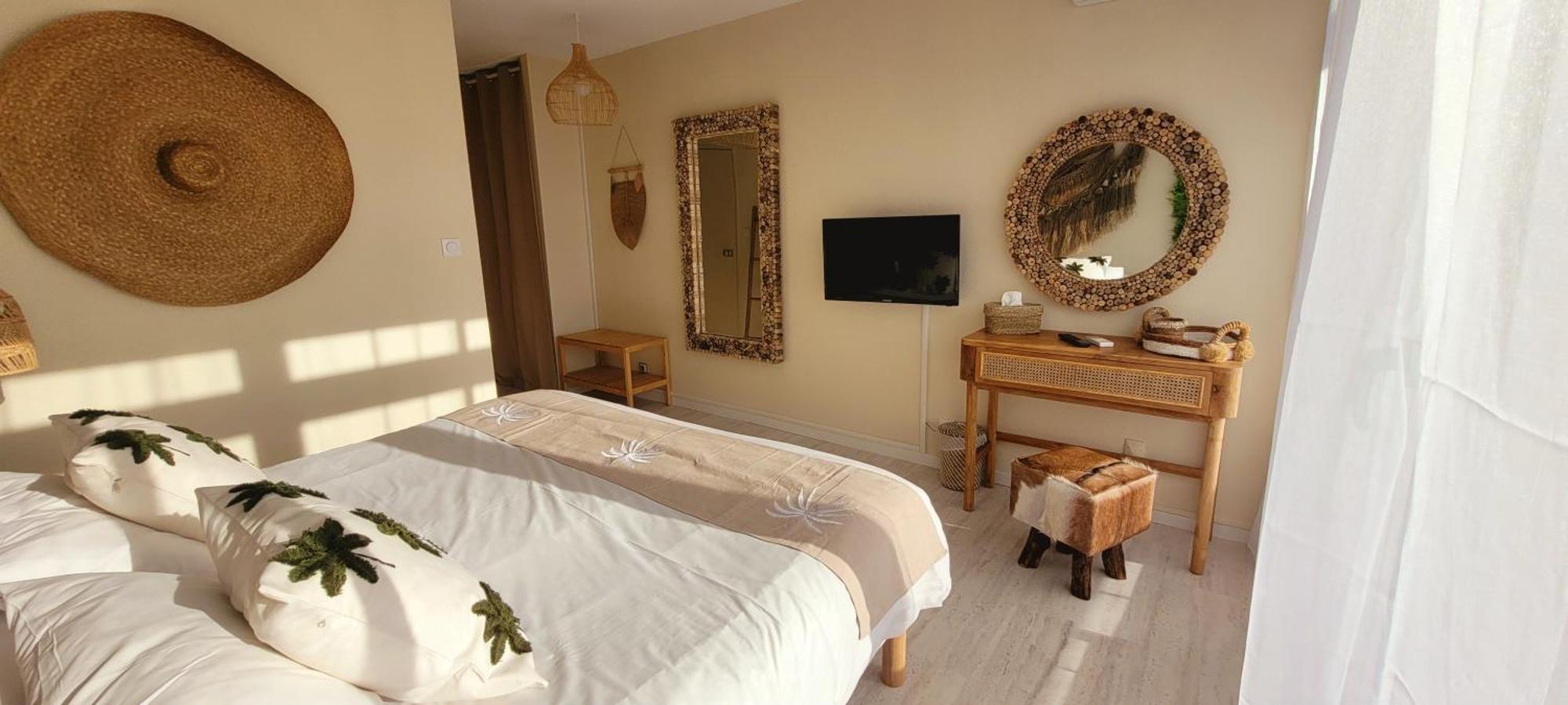 Tennis International Hotel